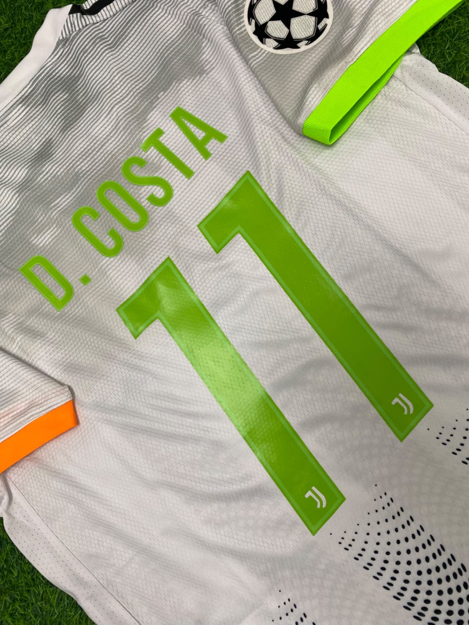 2019/20 Douglas Costa 11 Juventus Home Football Jersey Retro Kit – Detailed View