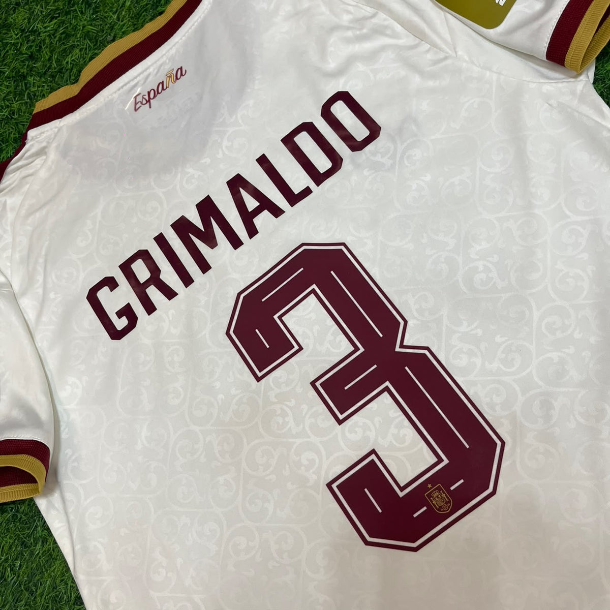Spain 2026 World Cup Away Football Jersey – Alejandro Grimaldo 3- – Detailed View