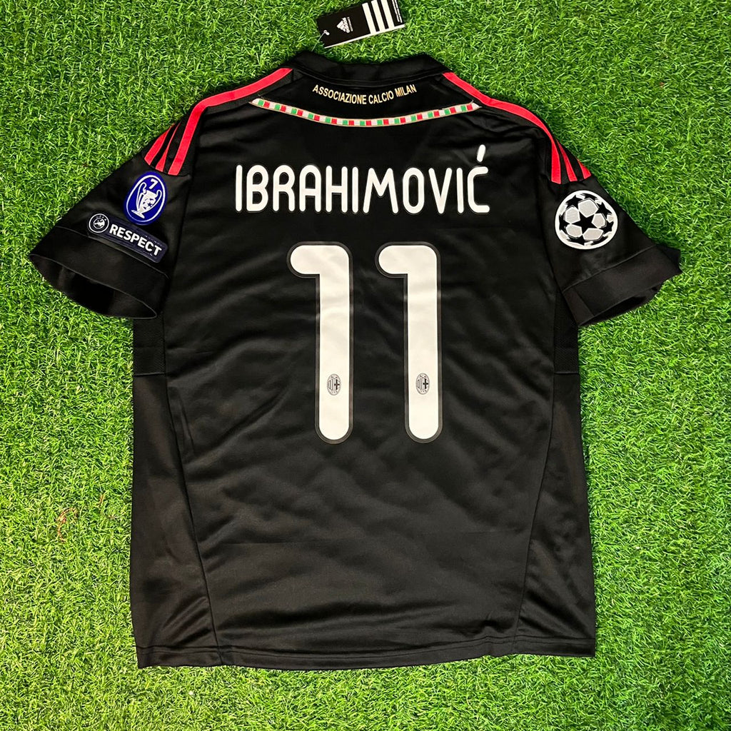Zlatan Ibrahimović 11 - Milan Third Kit 2011/12 Retro Kit Jersey – Back View