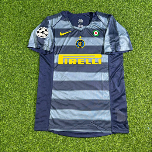 Adriano #10 Inter Milan 2004-05 Retro Football Jersey – Front View