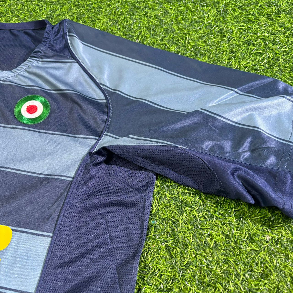 2004/05 Adriano #10 Inter Milan Retro Football Jersey – 4