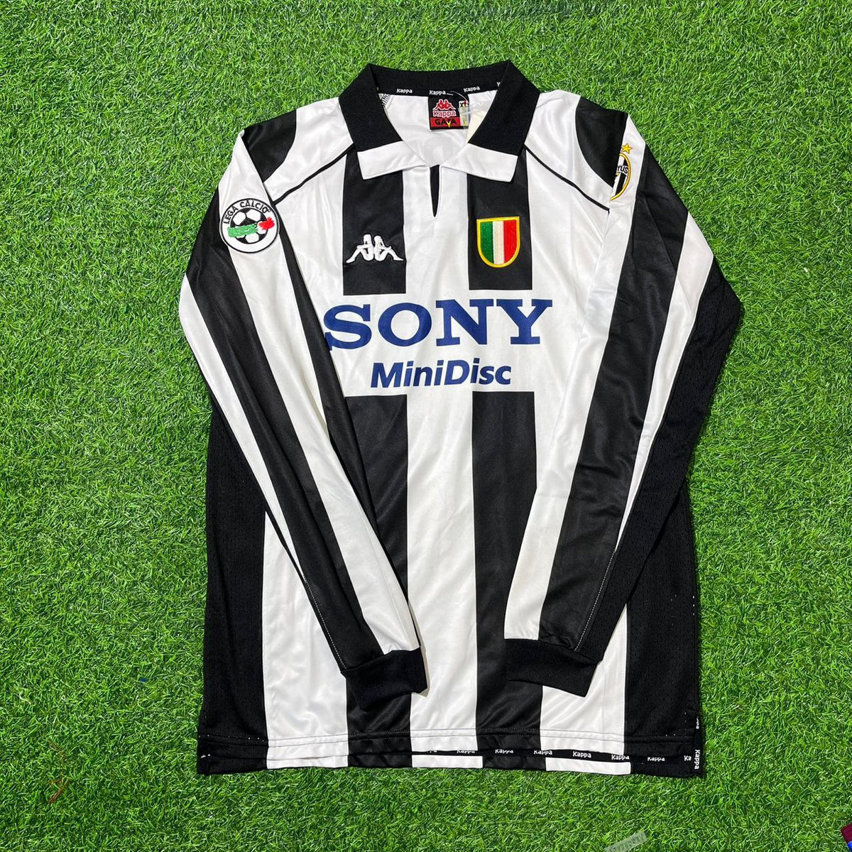1997/98 Alessandro Del Piero 10 - Juventus Home Retro Football Jersey – Front View