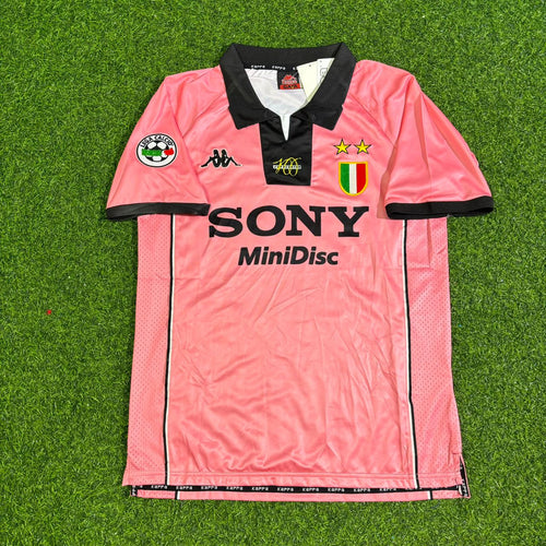 Alessandro del Piero – Juventus 1996/98 Retro Pink Kit Jersey – | | – Front View