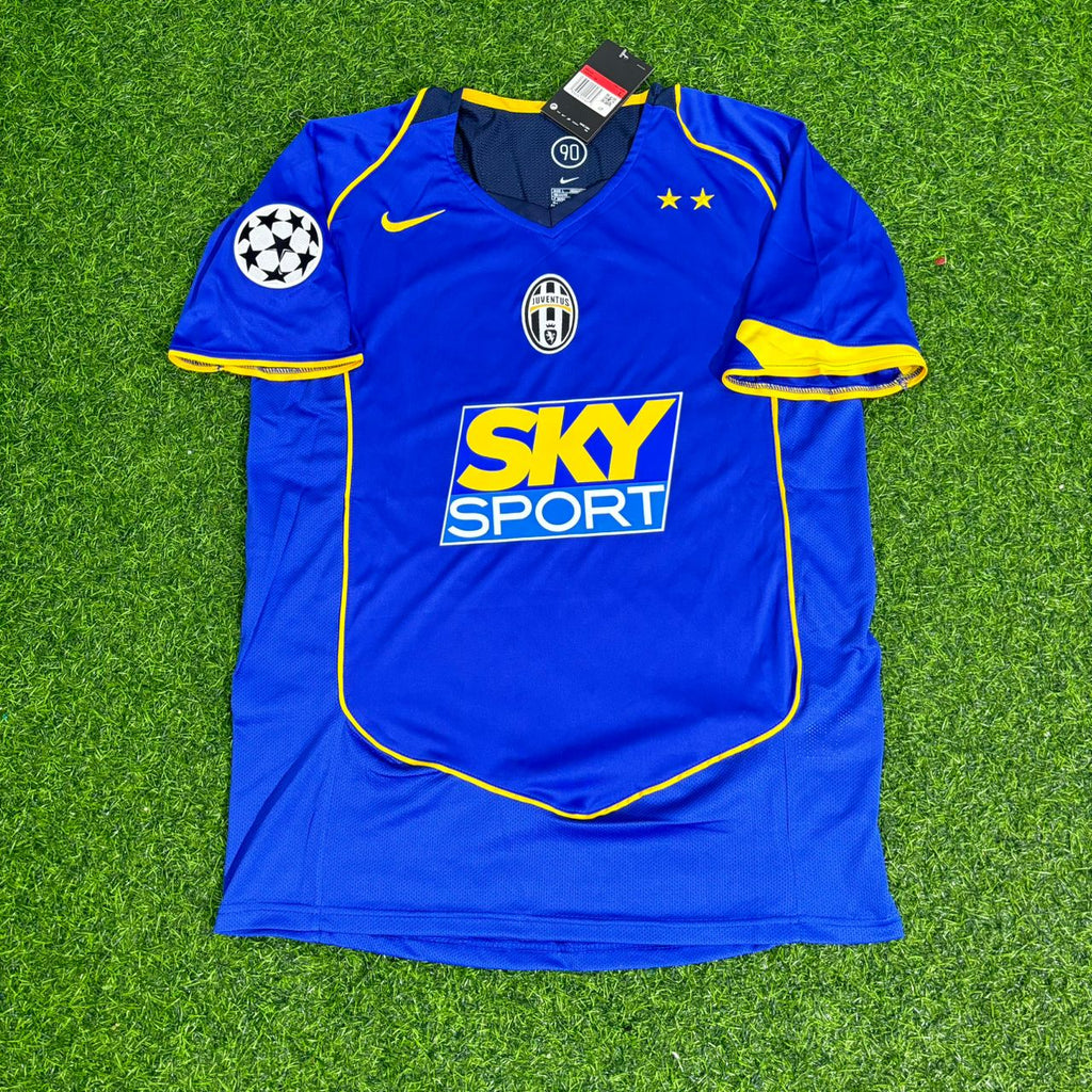 Andrea Pirlo Juventus Blue Retro Football Jersey – Front View