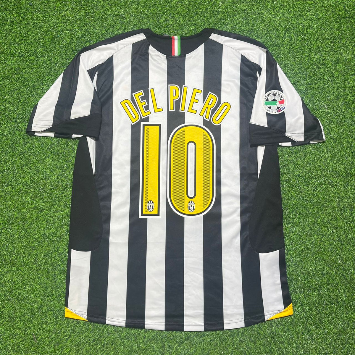 Alessandro Del Piero Juventus 2005-2006 Retro Jersey | Kit | | – Back View