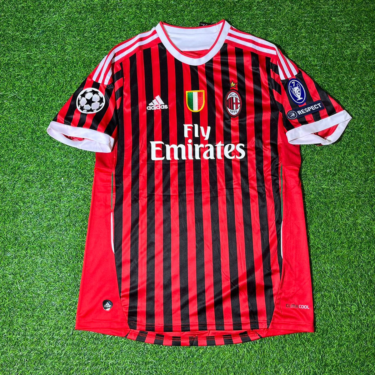 2011/12 Alexandre Pato 7 - AC Milan Home Retro Football Jersey – Front View
