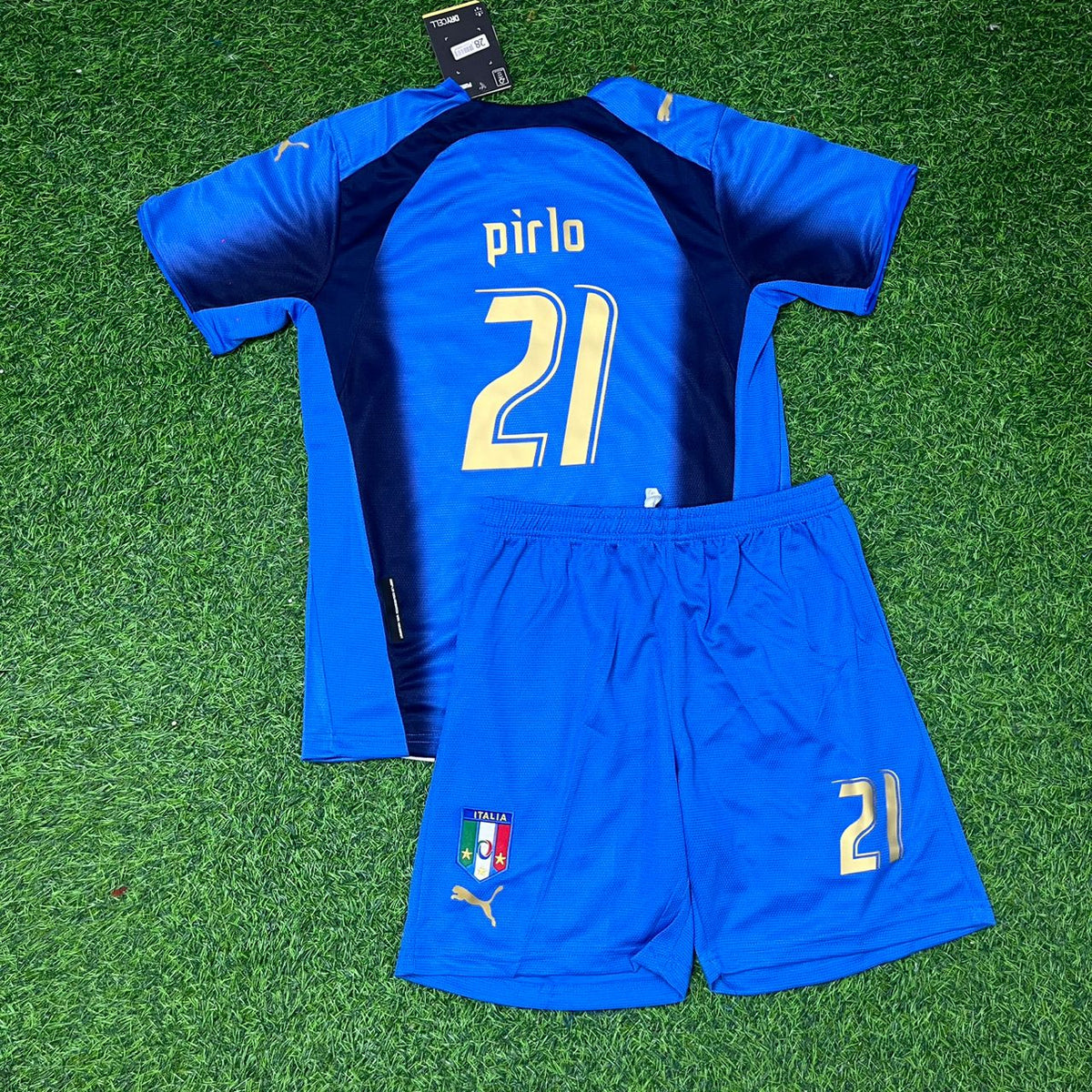 Italy 2006 World Cup Final Retro Kids Football Jersey – Andrea Pirlo – Detailed View