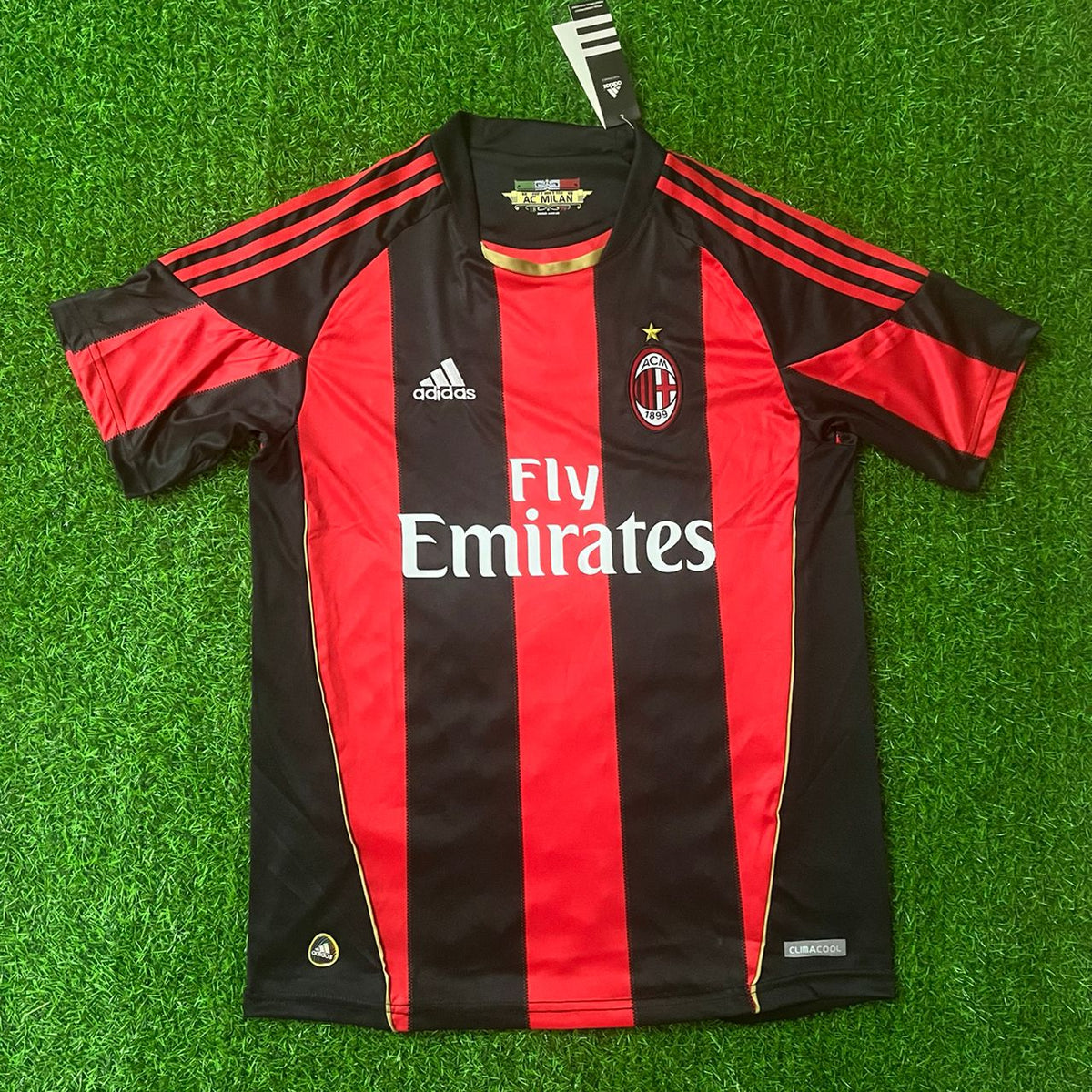 Andrea Pirlo Milan 2010 2011 Retro Jersey – Front View