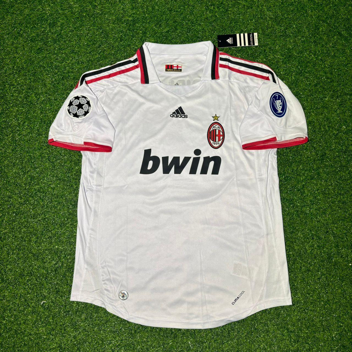 2009 Andrea Pirlo Milan 2010 Season White Retro Football Jersey – Front View