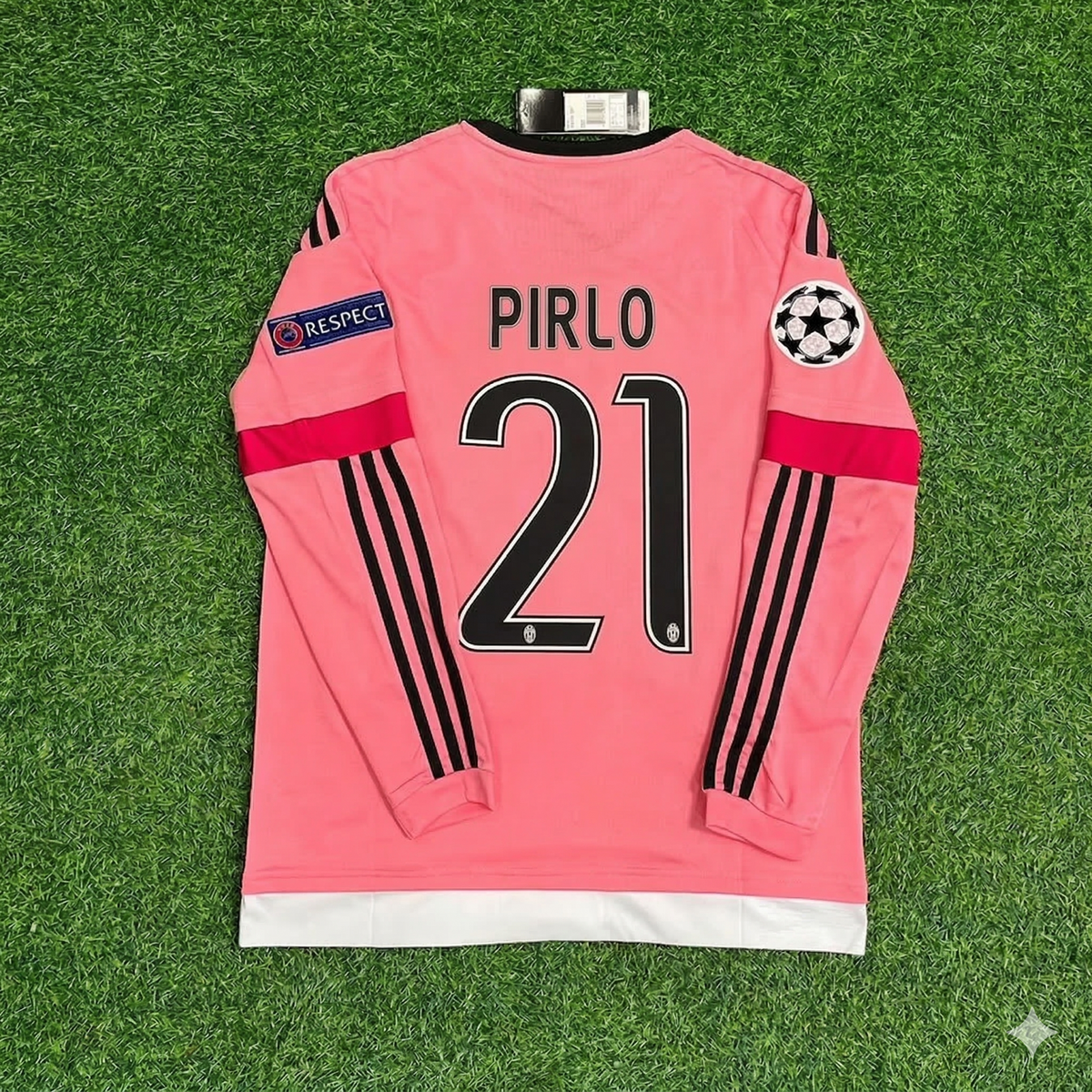 Juventus Pink Retro Pink Jersey – Andrea Pirlo – Back View