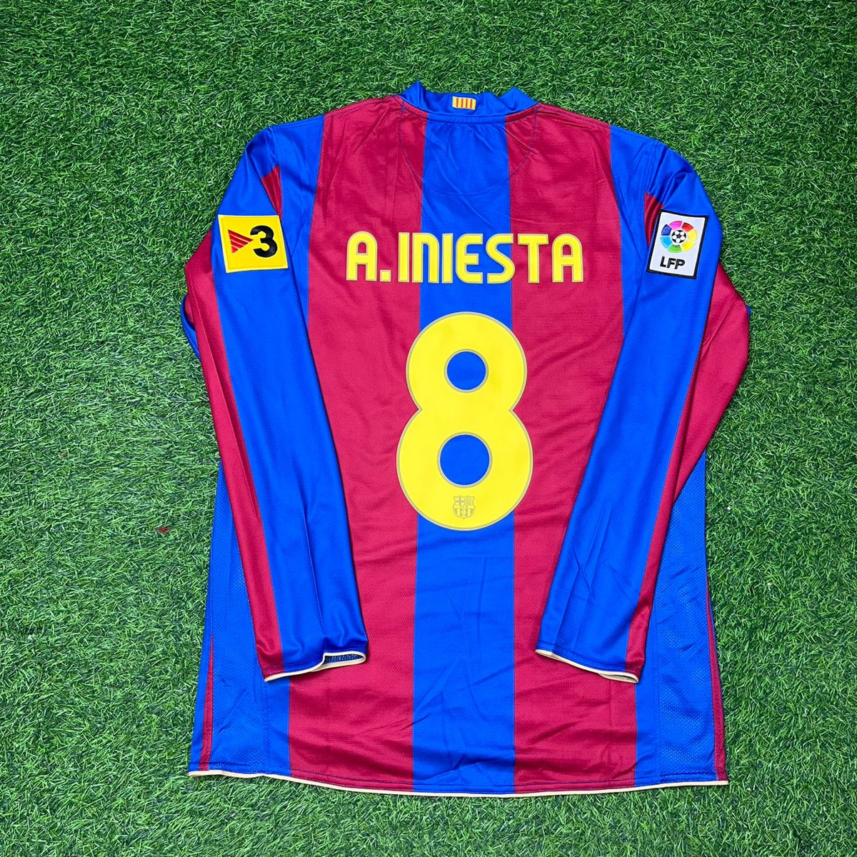 2007 Andres Iniesta Barcelona Retro Football Jersey – Back View
