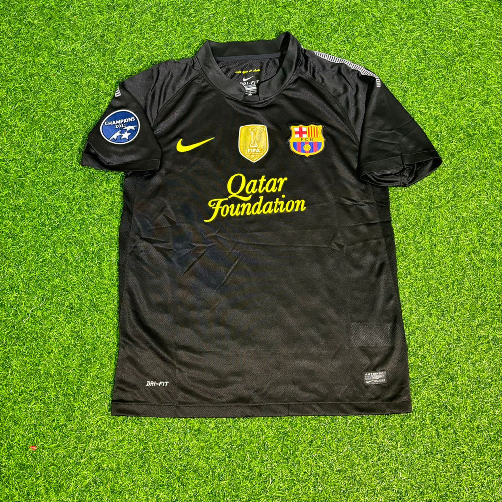 2011/12 Andres Iniesta Black Barcelona Retro Kit Shirt Football Jersey – Front View