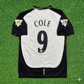Manchester United 2001-2002 Reversible Retro Jersey – Andrew Cole #9 – Back View