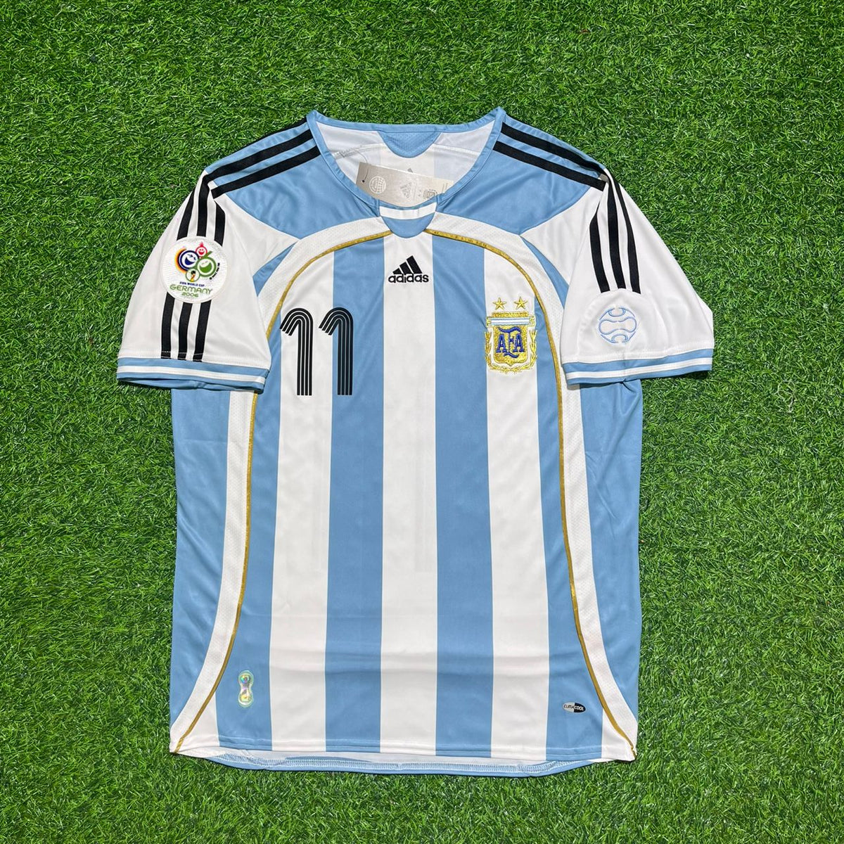 Argentina Retro Soccer Jersey – Angel Di Maria – Front View