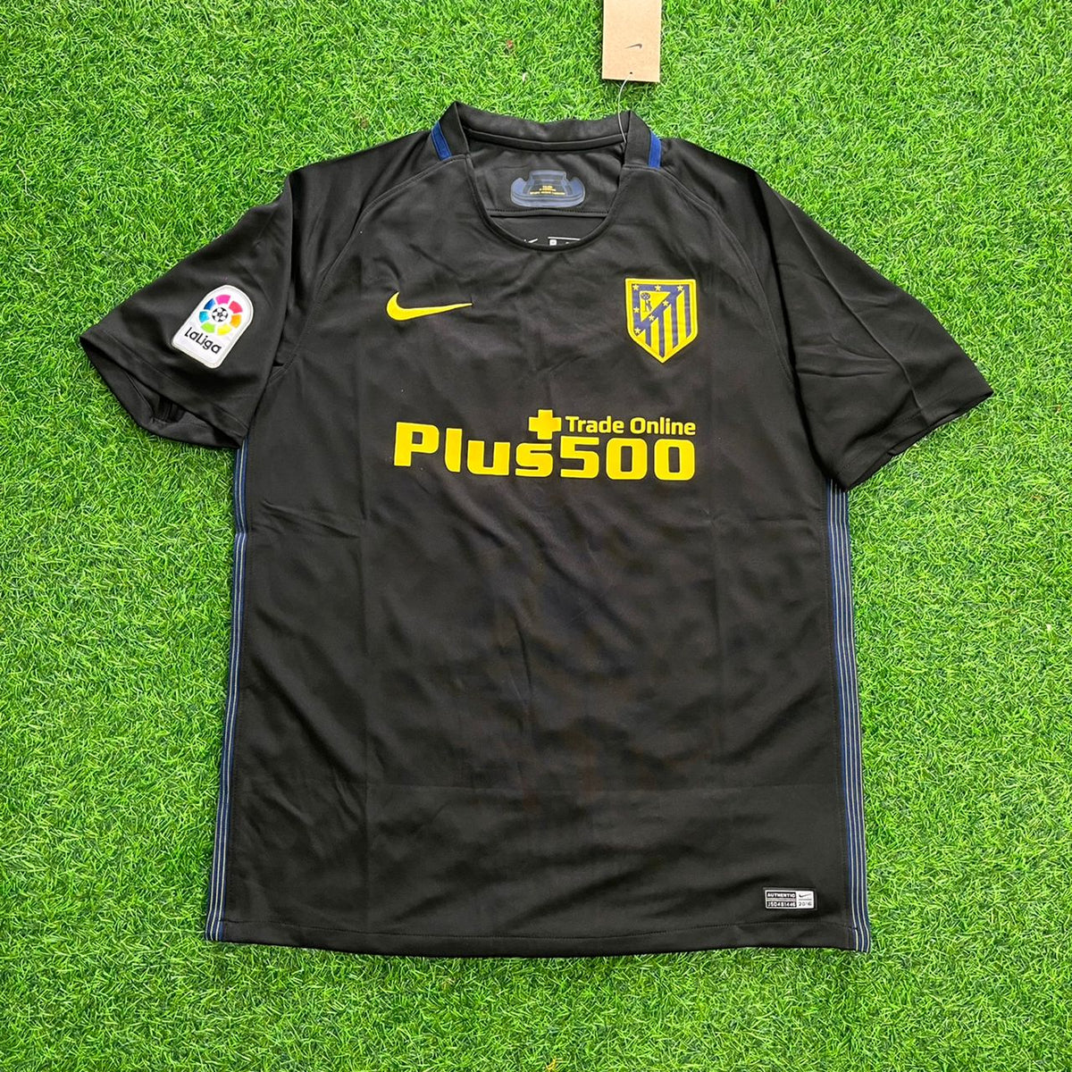 Atletico Madrid 2016-17 Black Away Retro Kit Jersey – Filipe Luis 3 – – Front View