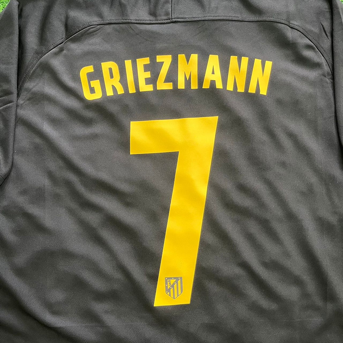 2016/17 Antoine Griezmann 7 Atletico Madrid Black Away Retro Football Jersey – Detailed View