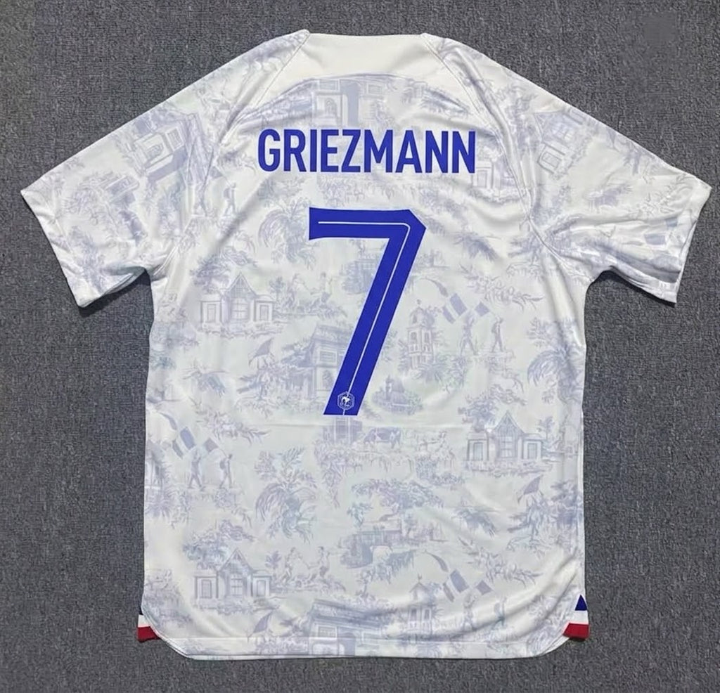 Antoine Griezmann #7 France 2022 World Cup Away Retro Jersey – Back View