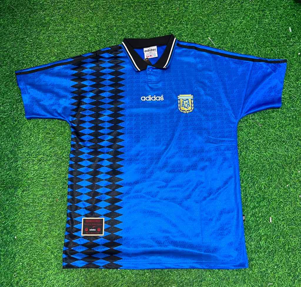 Gabriel Batistuta Argentina 1994 Season Away Blue Retro Jersey – Front View