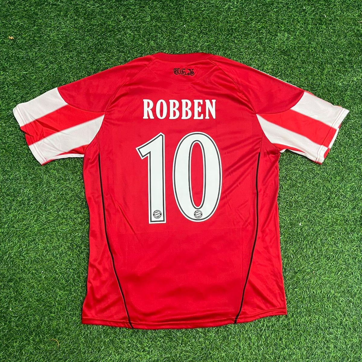 Arjen Robben Bayern Munich 2010/11 Home Jersey – Back View