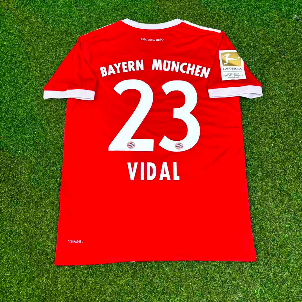 Bayern Munich 2017-2018 Retro Home Jersey – Arturo Vidal – Back View
