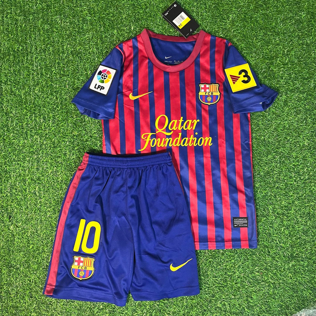 Lionel Messi Barcelona 11/12 Home Kids Kit – Kit Jersey for Children – | KinderTrikot | Enfant – Front View
