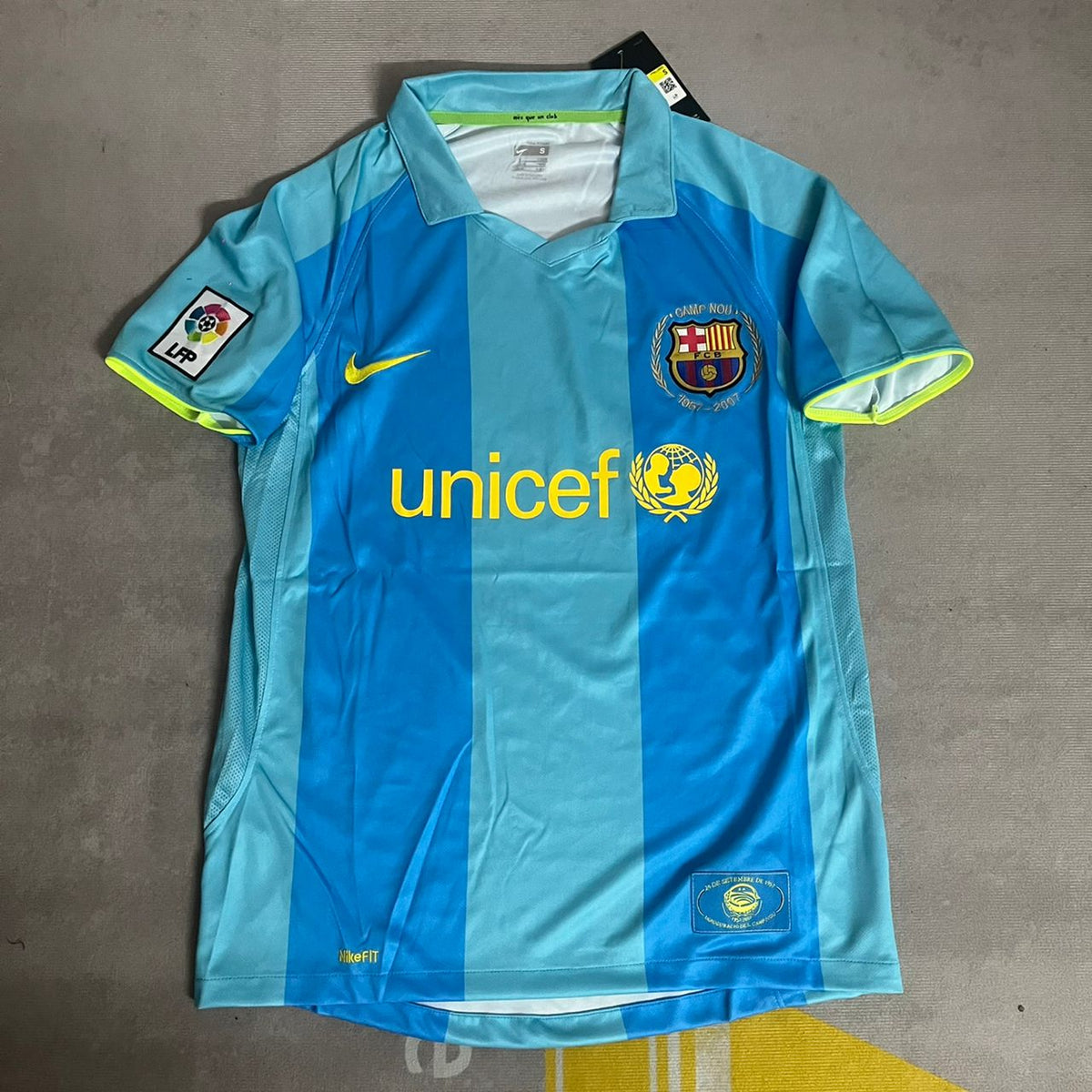 Lionel Messi Barcelona Blue Yellow Number 19 First Debut Retro Jersey – 5
