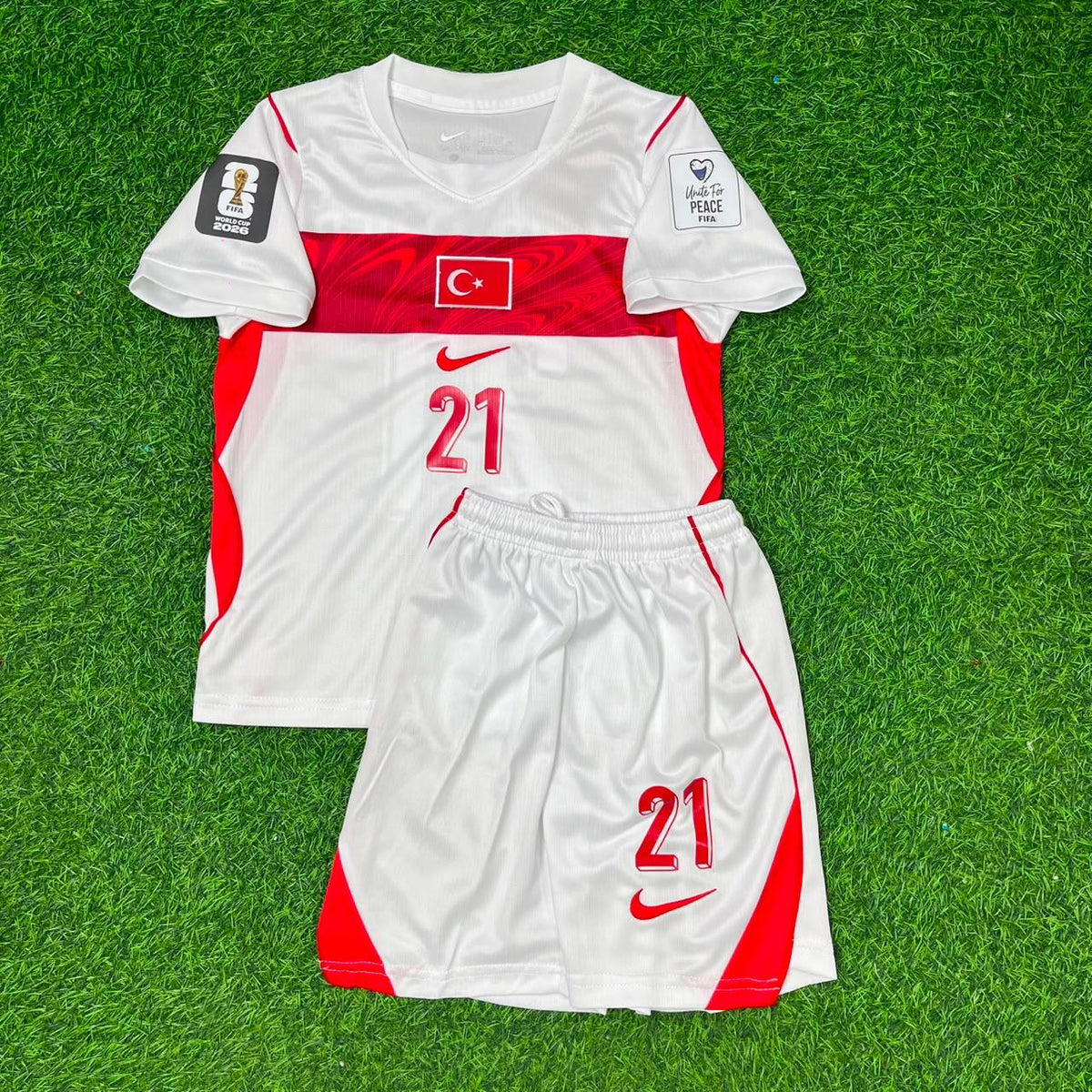 Barış Alper Yılmaz #21 Turkey Türkiye 2026 World Cup KIDS Football Jersey – Detailed View