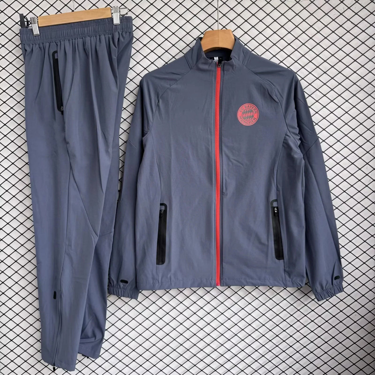 Bayern München 2025/2026 Tracksuit Windbreaker Jacket Pants – FC – Back View