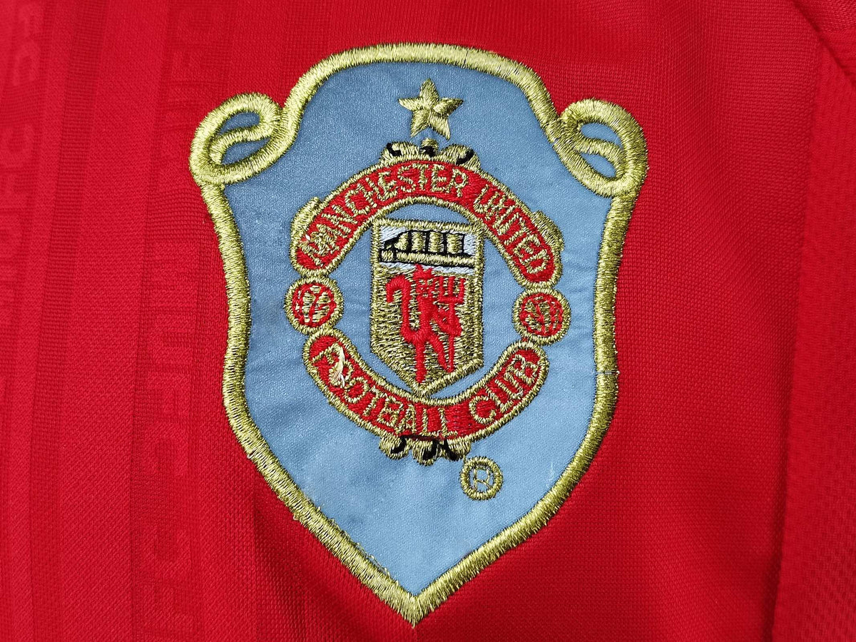 Ole Gunnar Solskjær Manchester United 1999 2000 Retro Retro Jersey – Detailed View