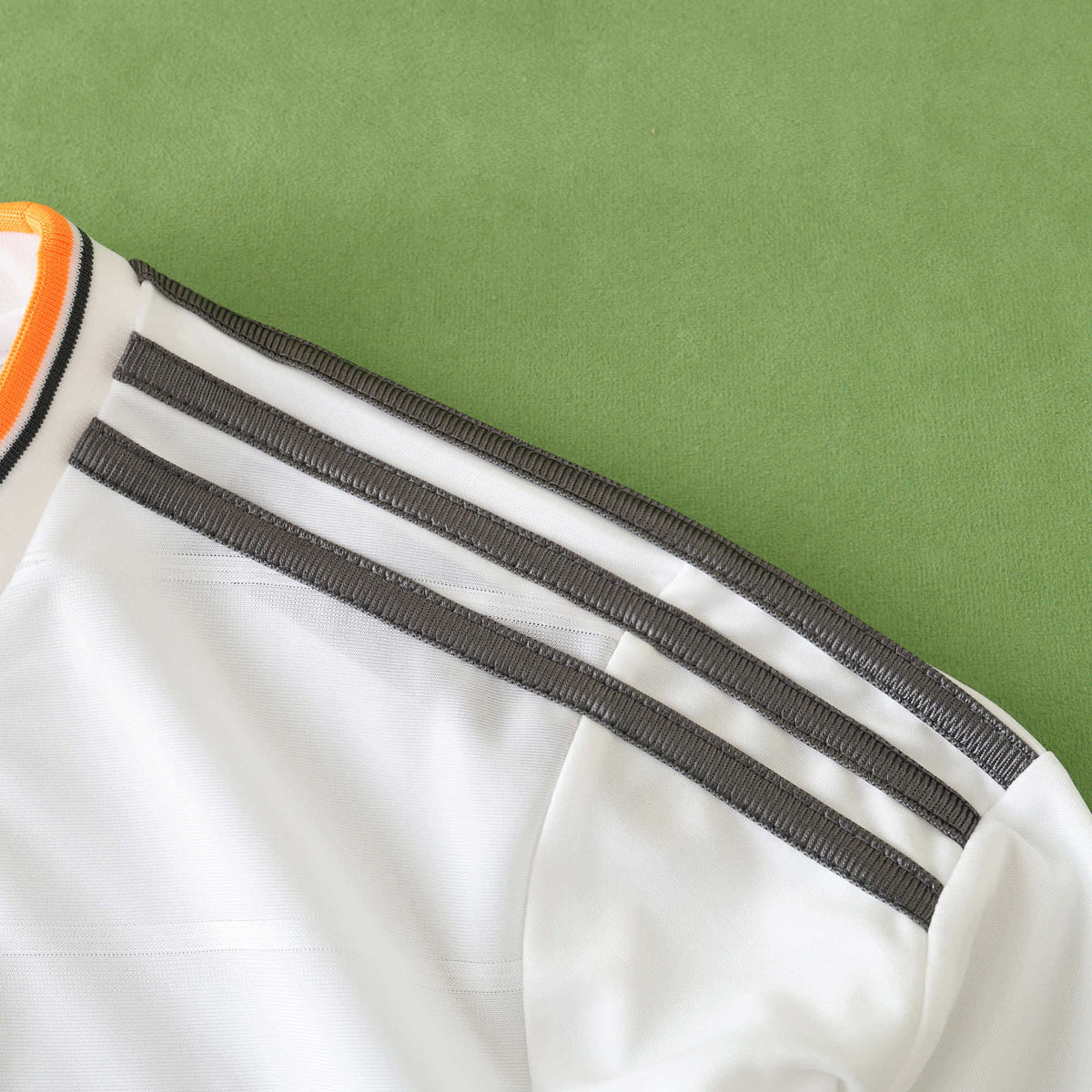 Real Madrid C.F. 2013-2014 Season Home Long Sleeve Retro Football Jersey Trikot Maillot V6