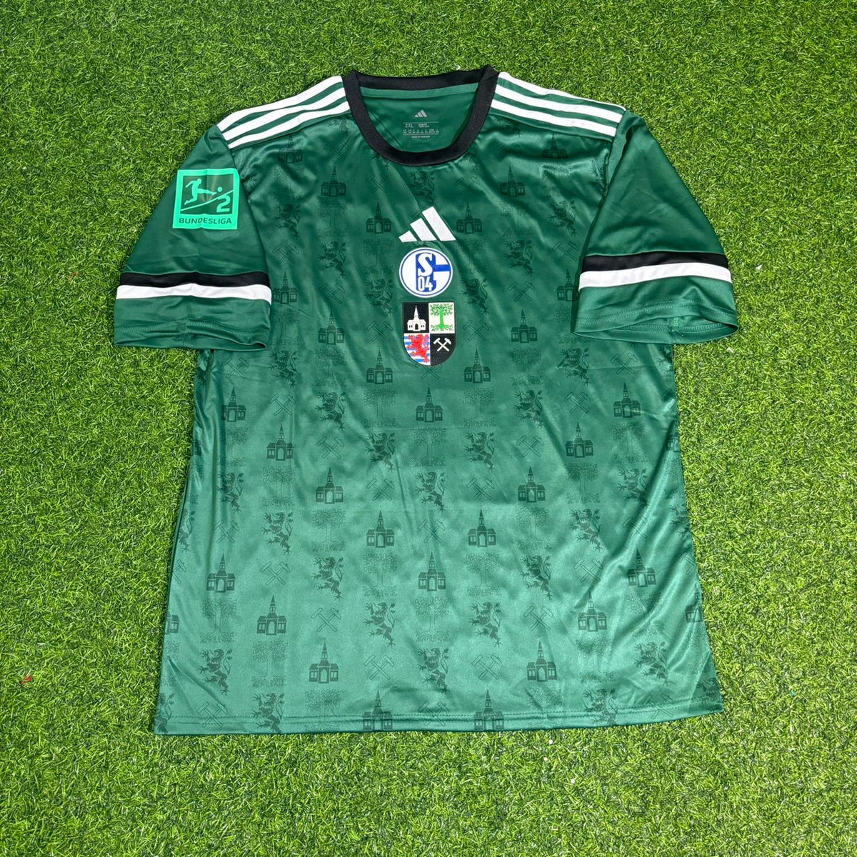 Schalke 04 Gelsenkirchen Special Edition Football Jersey – Benedikt Höwedes – Front View