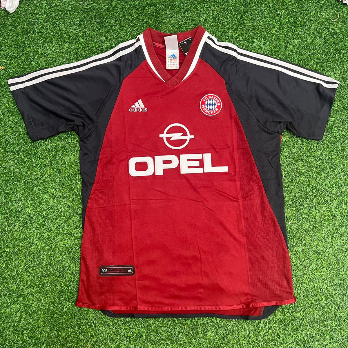 2001/02 Bixente Lizarazu Bayern Munich Red Retro Football Jersey – Front View