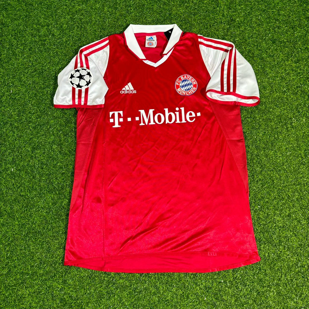 Bayern München 2003-2004 Retro – Bixente Lizarazu FC – Front View