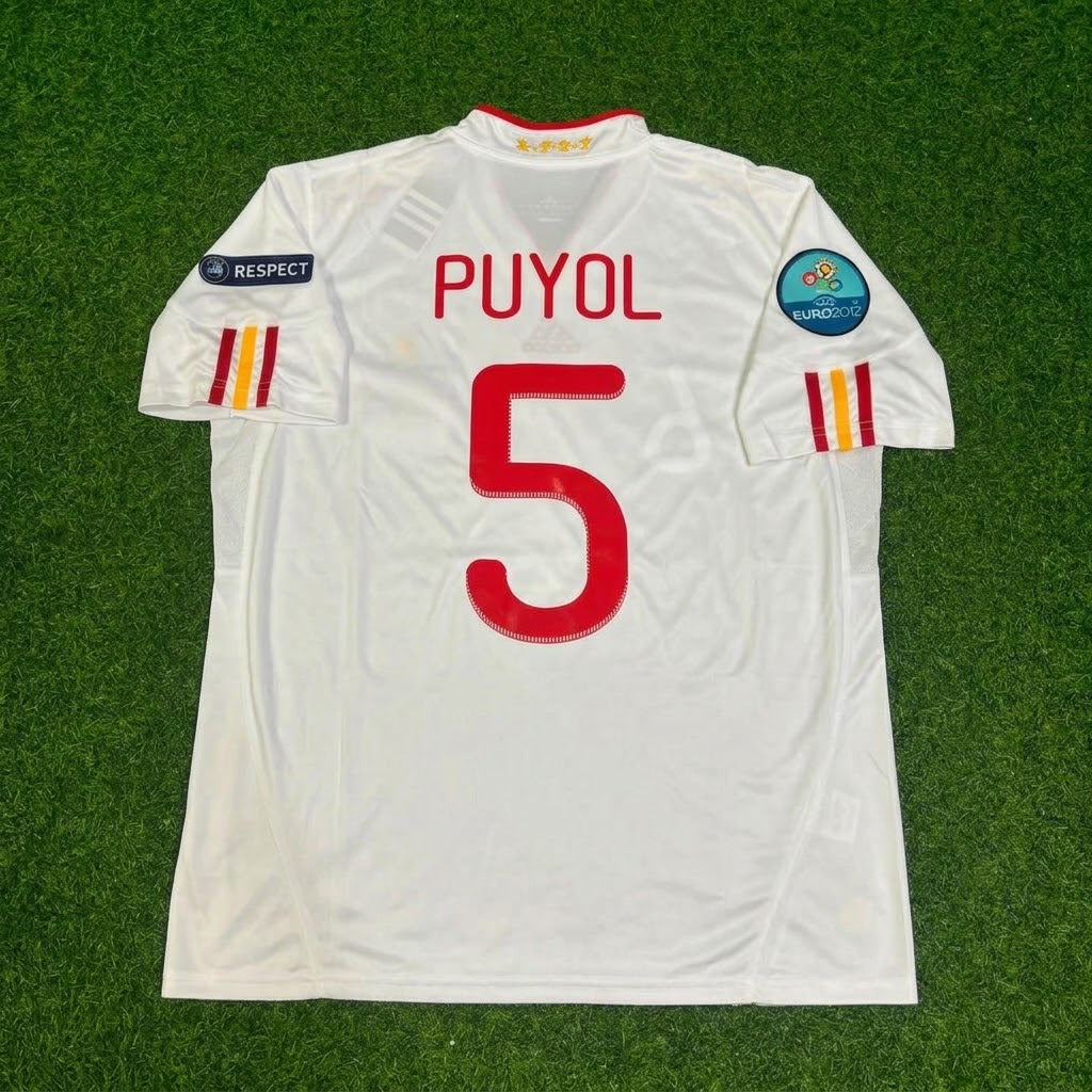 Spain EURO 2012 Final Retro Football Jersey – Carles Puyol – Back View