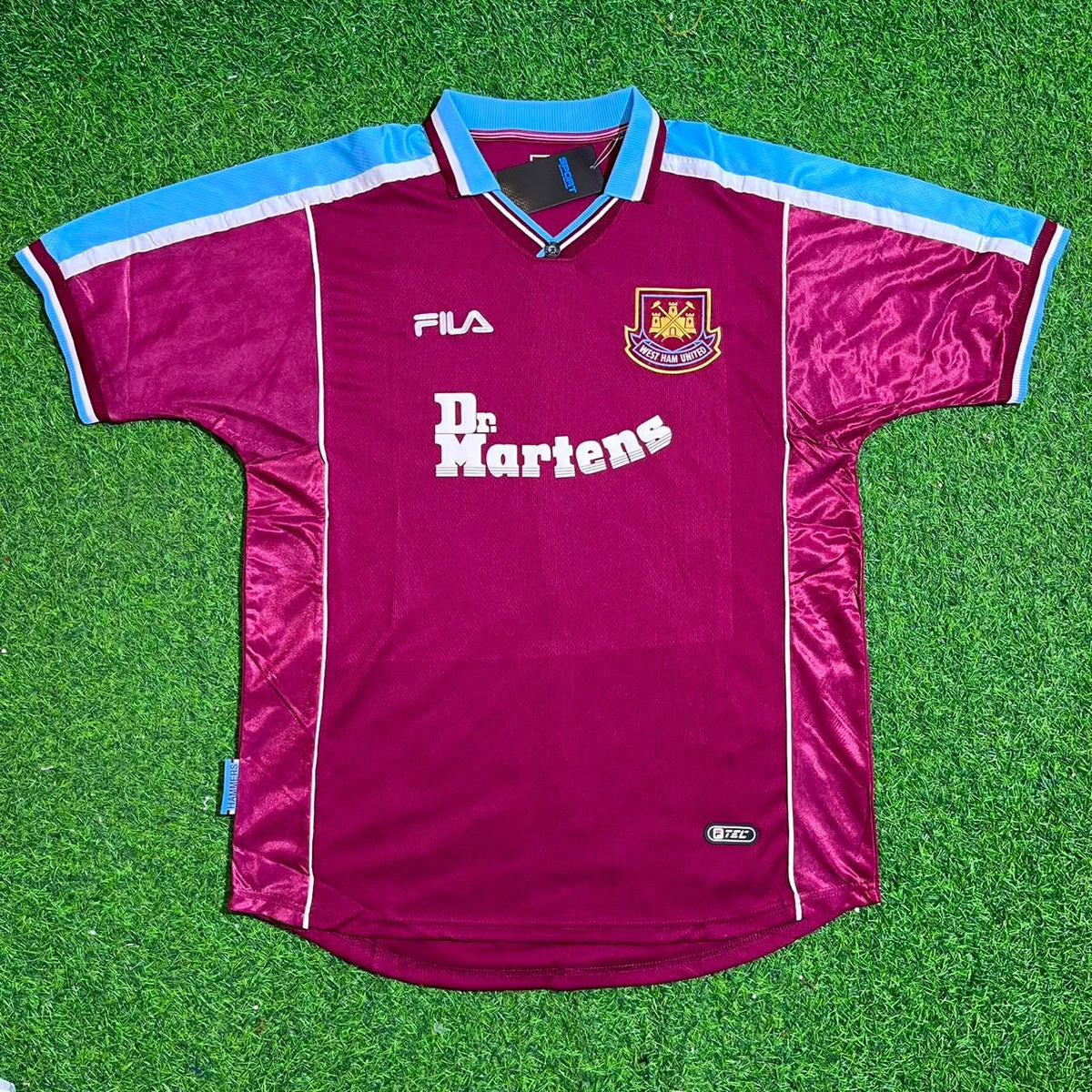 Carlos Tevez #32 West Ham United Home Retro Football Jersey – Front View