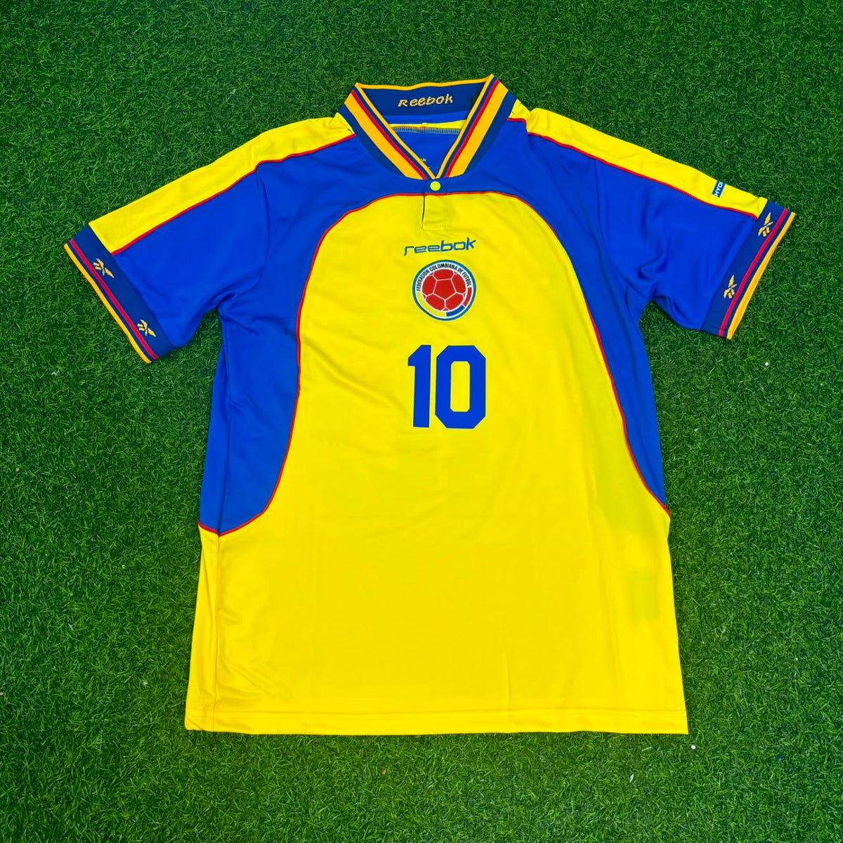 Carlos Valderrama Colombia 2001 Home Yellow Retro Football Jersey – Front View