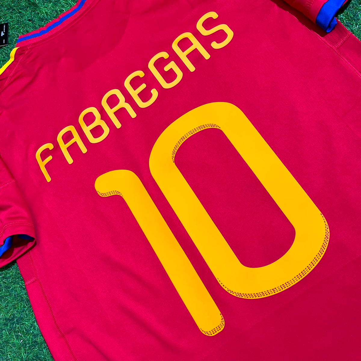 Cesc Fabregas 10 – Spain 2010 World Cup Retro Kit Jersey – | | – Detailed View
