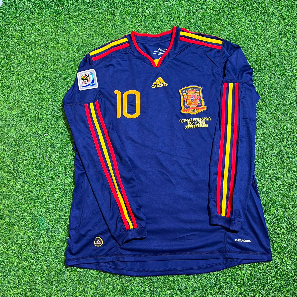 Cesc Fabregas - Spain 2010 World Cup Final Retro Jersey – Front View