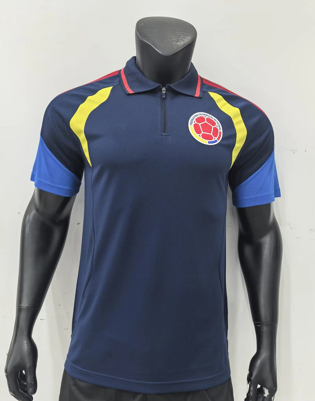 Colombia New Polo Neck Polokragen Tshirt – Back View