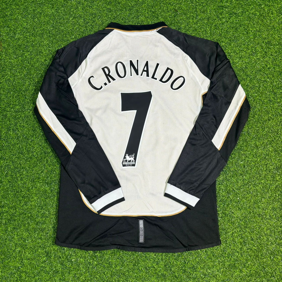Cristiano Ronaldo Manchester United Reversible Vintage Retro Football Jersey – Back View