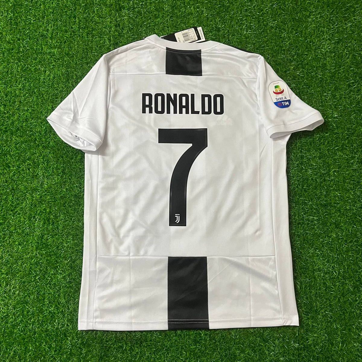 Cristiano Ronaldo Juventus 2018 2019 Retro Jersey – Back View