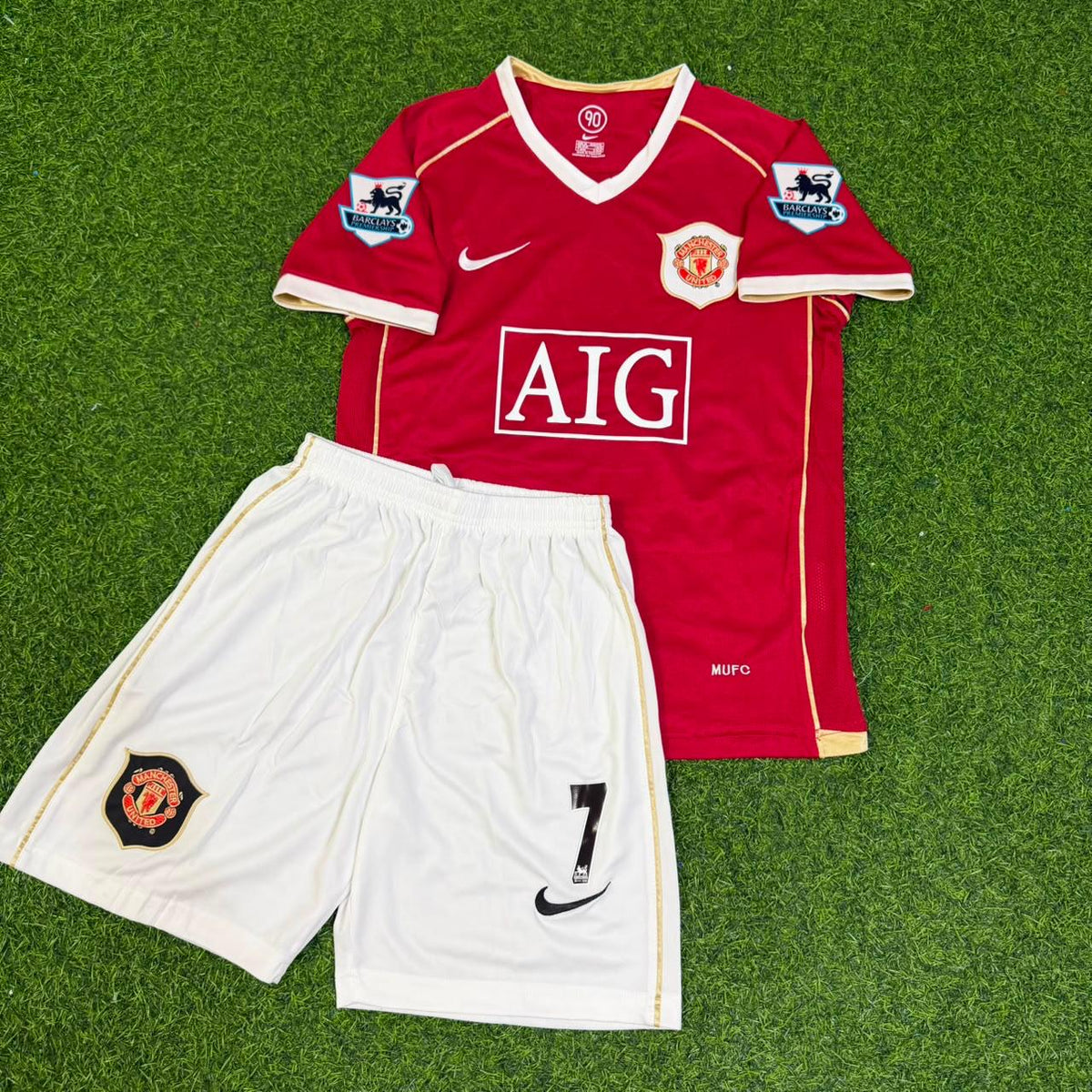 Cristiano Ronaldo #7 Manchester United 2006-2007 Kids Home Football Jersey – Front View