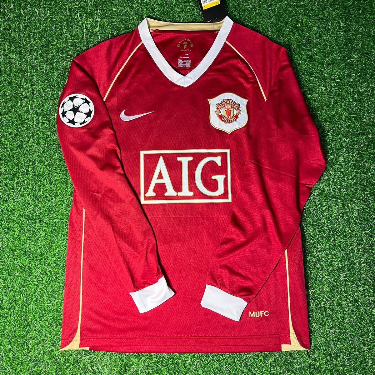 2006 Cristiano Ronaldo #7 Manchester United 2007 Red Golden Football Jersey – Front View