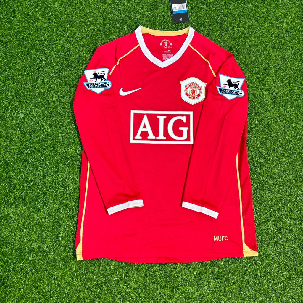 2006/07 Gabriel Heinze Manchester United Red Football Jersey – Front View