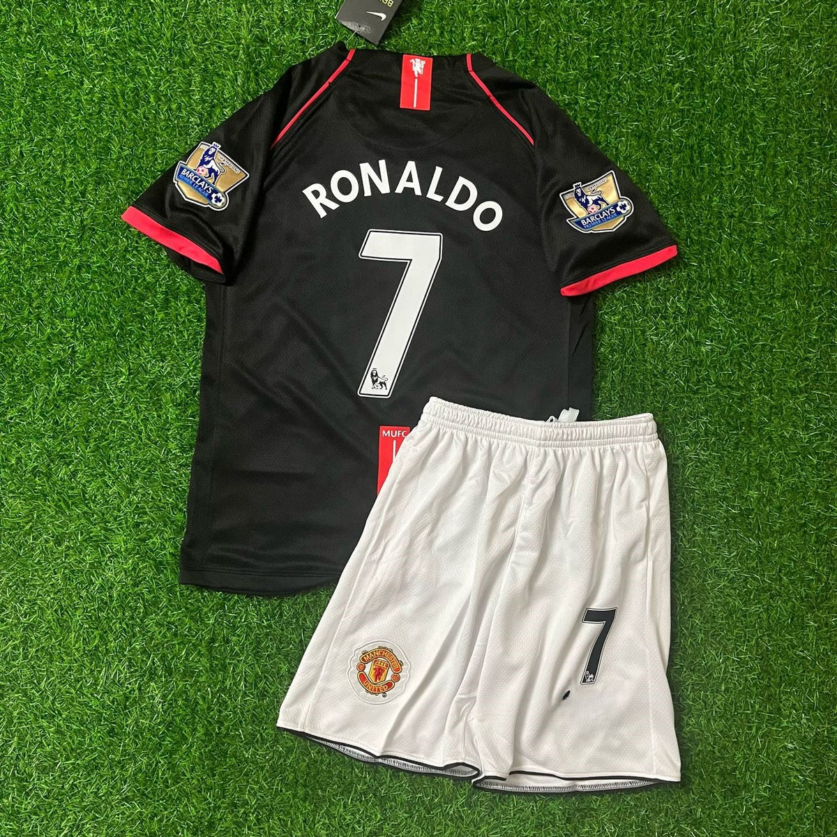 Cristiano Ronaldo Manchester United 07/08 Black Kids Football Jersey for Children – Back View