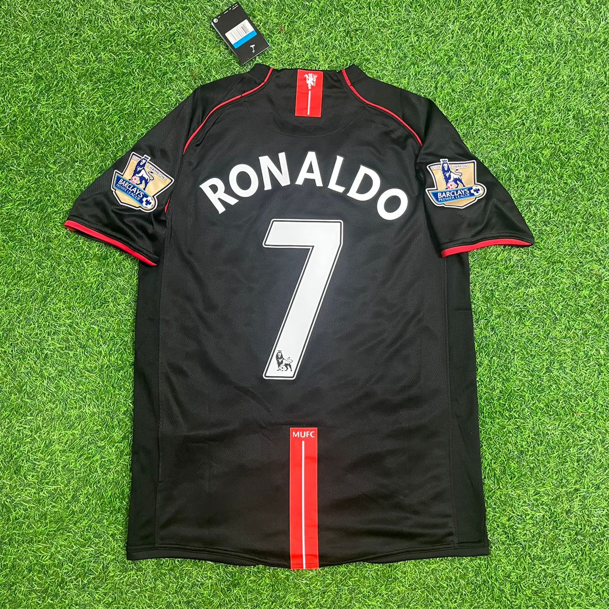 Cristiano Ronaldo Manchester United 2007–2008 Black Retro Football Jersey – Back View