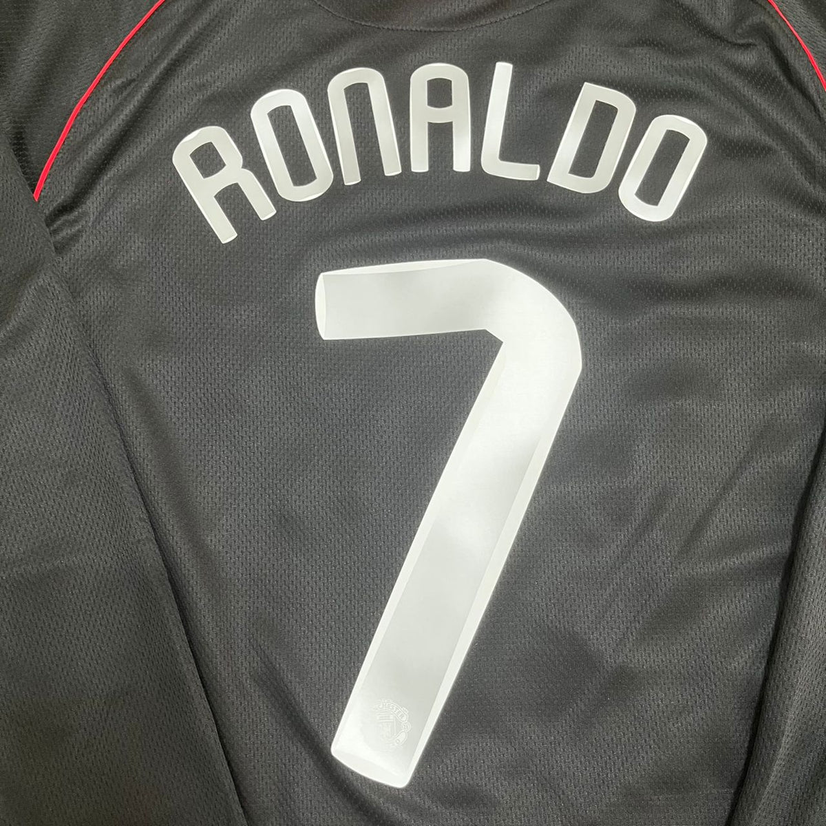 Manchester United 2007/2008 CL Patch Black KIDS Retro Football Jersey – Cristiano Ronaldo – 4