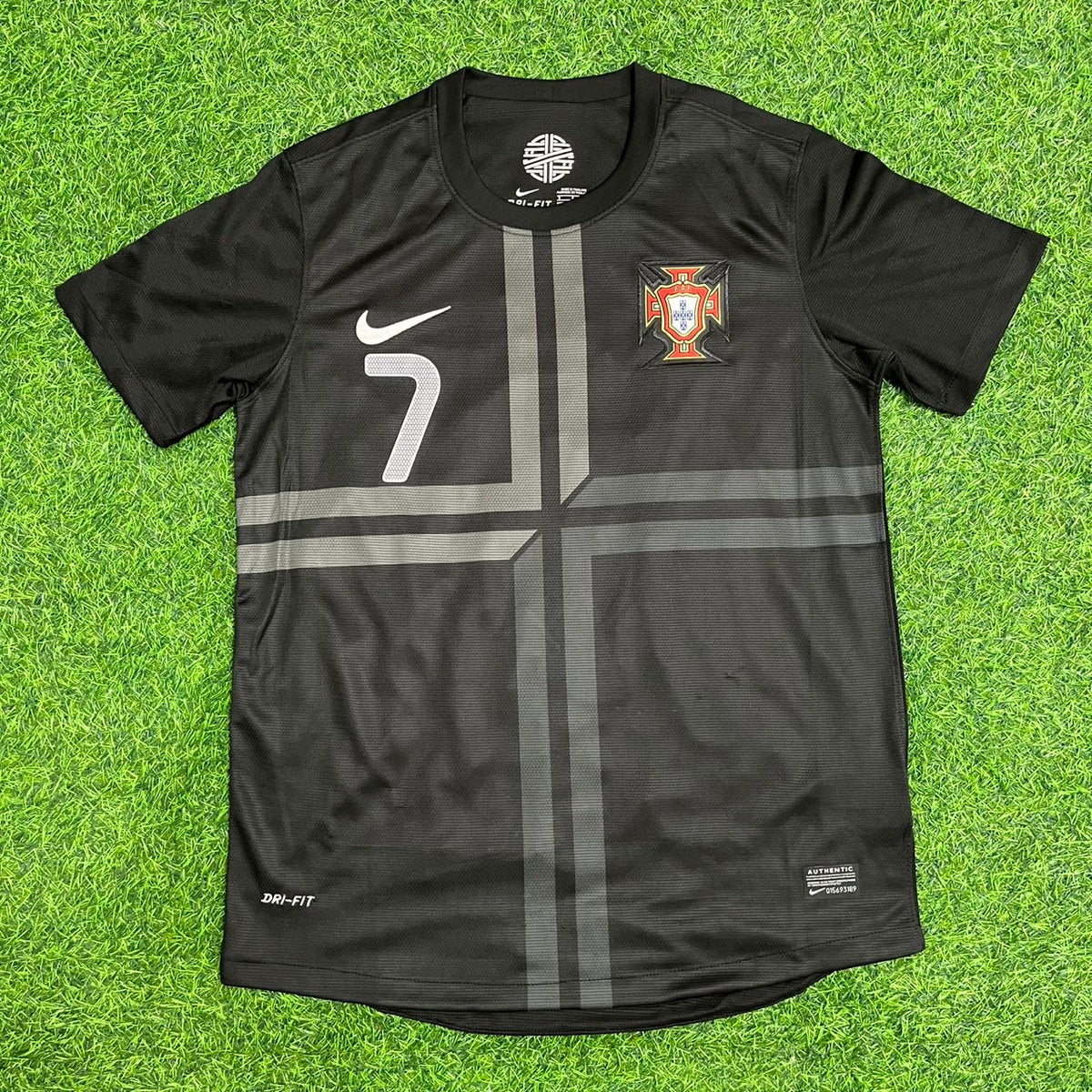 Cristiano Ronaldo Portugal 2014 World Cup Retro Football Jersey – Detailed View