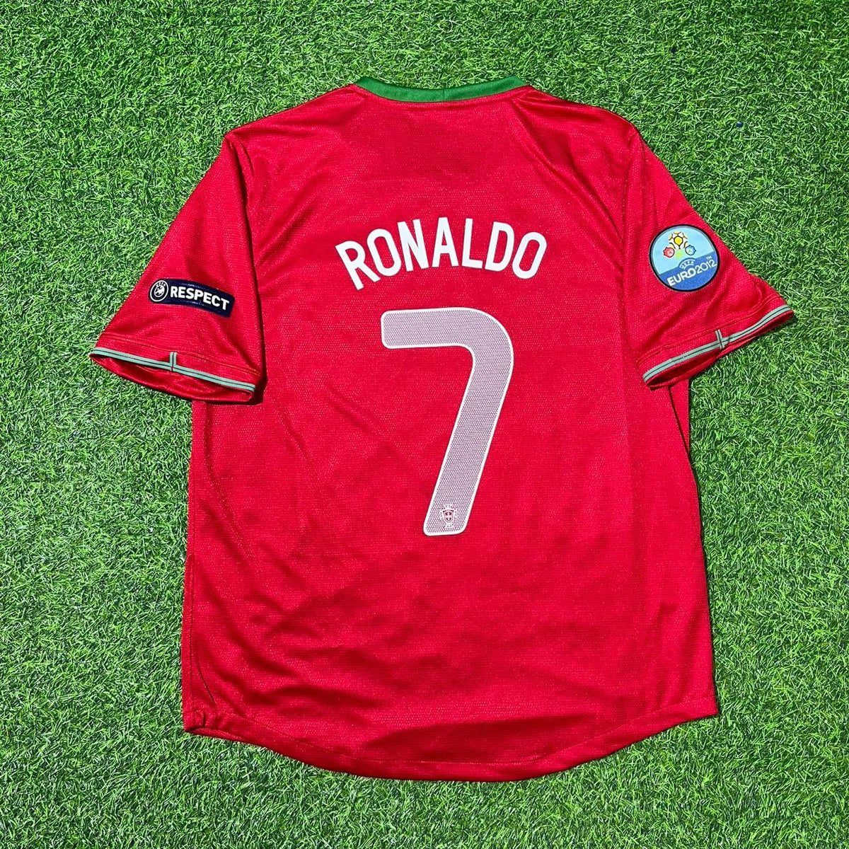 Portugal Euro 2012 Red Retro Football Jersey – Cristiano Ronaldo – 4