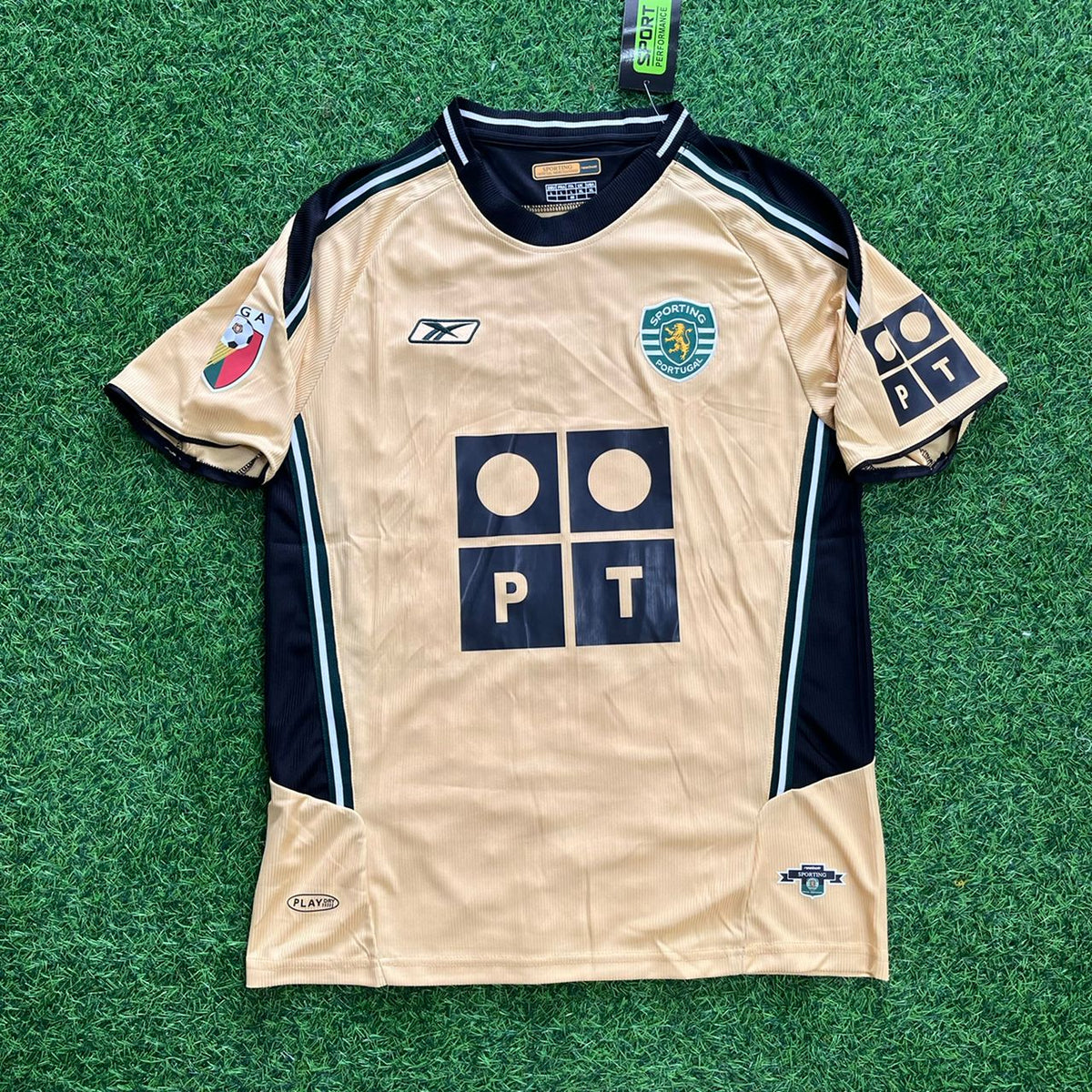 Cristiano Ronaldo Sporting CP 2003 Debut Retro Football Jersey – Front View